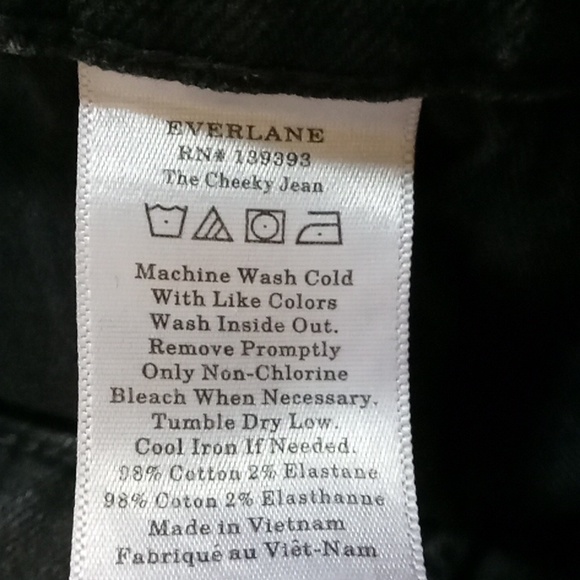 Everlane Black Cropped Cheeky Jeans - Picture 3 of 5